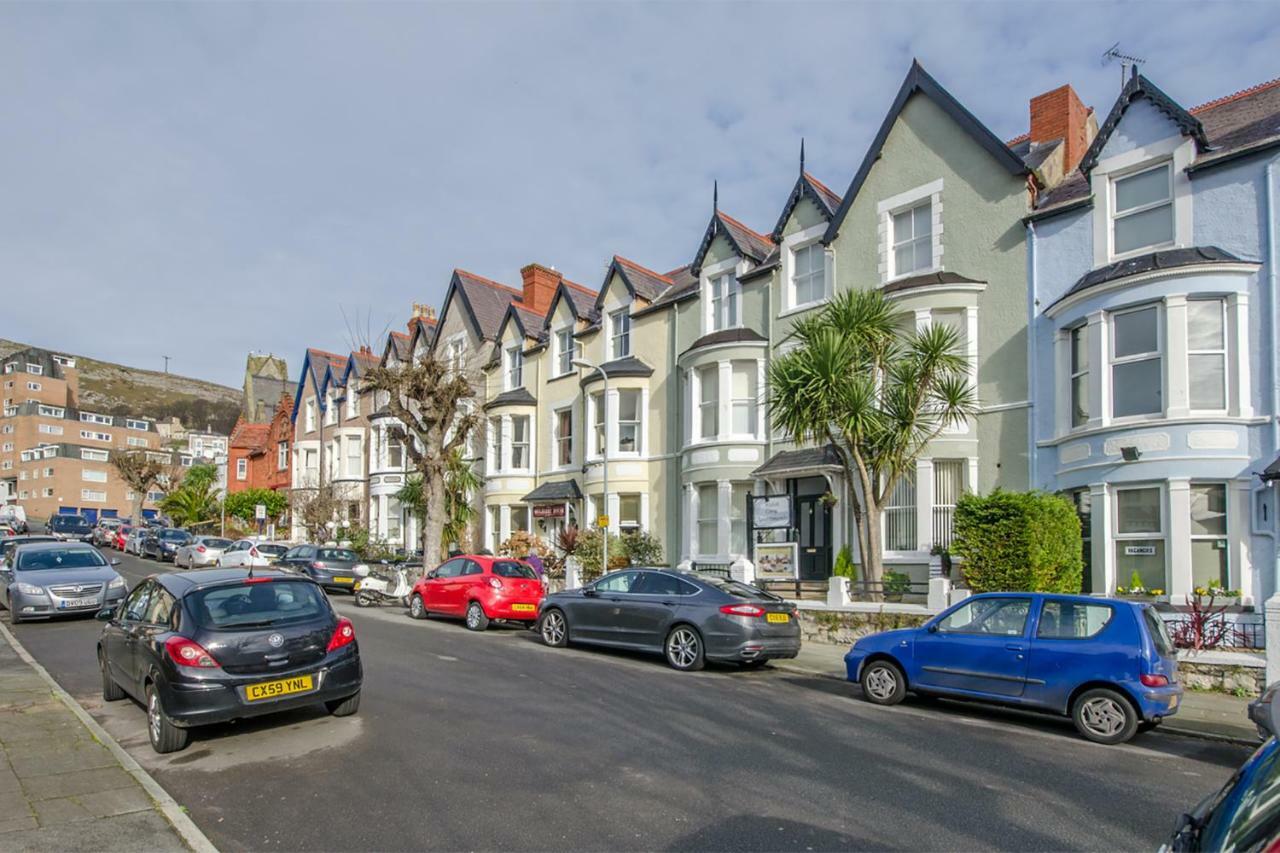 Cosy Llandudno Apartments Esterno foto